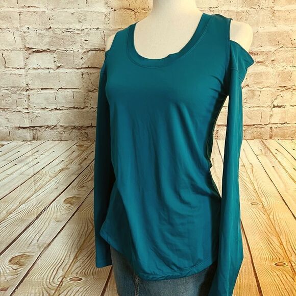 CALIA Carrie Underwood cold shoulder athletic top - Picture 1 of 5